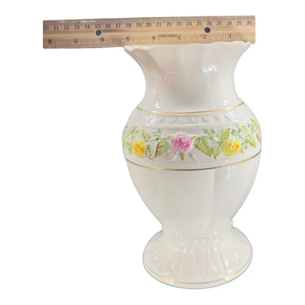 Vintage BELLEEK Classic‎ Rose Collection Large Size Porcelain Vase Vessel Marked